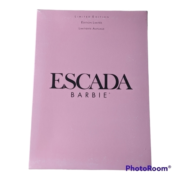 NRFB 1996 Escada Limited Edition Barbie® Doll BARBIECORE - Picture 8 of 9